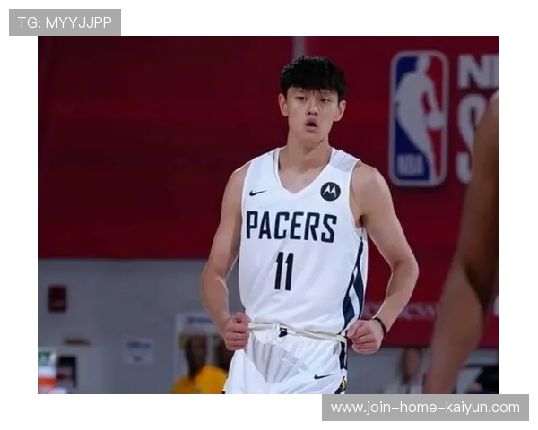 北京曾凡博三分连中，半场领先明显